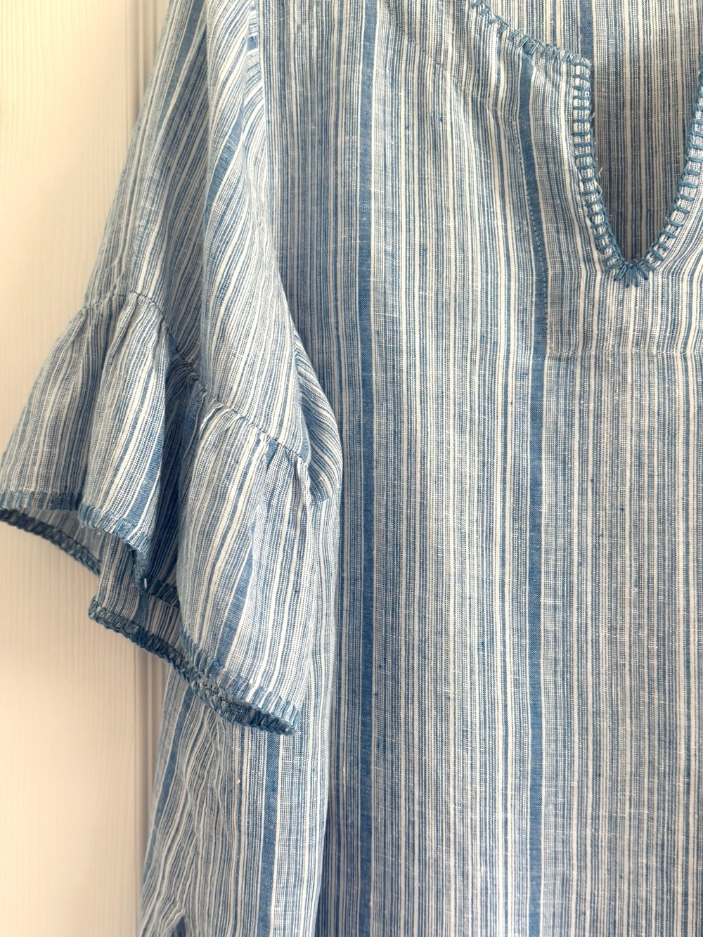 Tahari Linen Light Blue Striped Ruffle Sleeve Top 1X - Picture 8 of 10